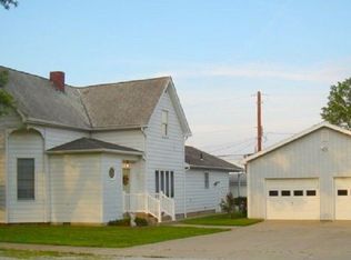 102 S Vine St, Haubstadt, IN 47639