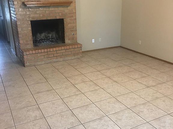 3rd image of 6910 Estacado Ln