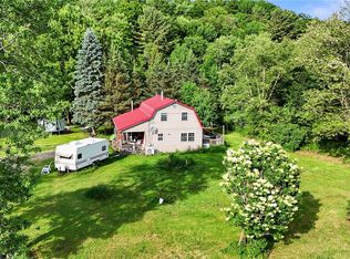 8368 Higgins Rd, Freedom, NY 14065