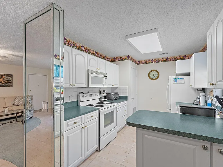 14 Lake Vista Trl #101 — Photo 10