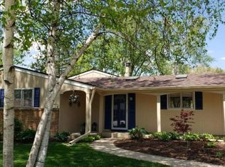 4610 Cayuga Rd, Rockford, IL 61107