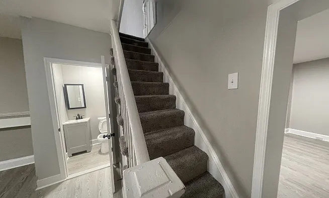 6152 Glenmore Avenue - 1 — Photo 4
