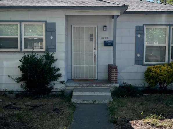 1690 Kirman Ave, Reno, NV 89502