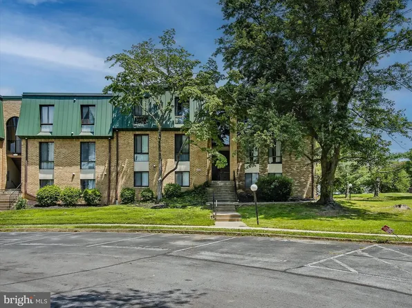 1042 Brinker 202 Dr, Hagerstown, MD 21740