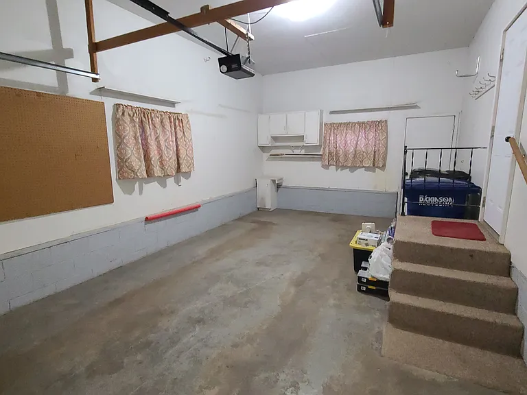 145 8th Ave E — Photo 12