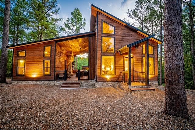 1st image of 46 Oak Spring Cir