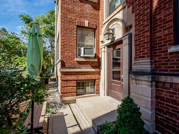 3rd image of 213 N Marion St APT 1D