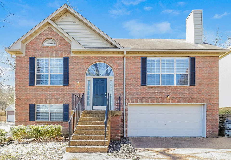 401 Newberry Ct