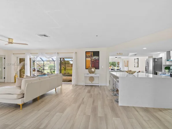 5706 Guava Dr, Fort Lauderdale, FL 33319