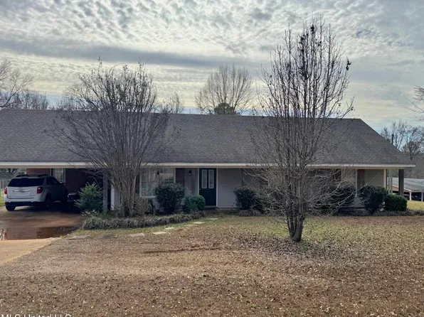72 Colby Ln, Columbus, MS 39702
