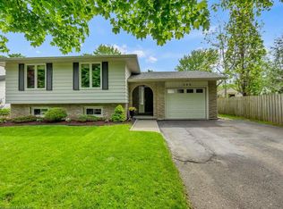 398 Mossom Pl, Waterloo, ON N2K2G8