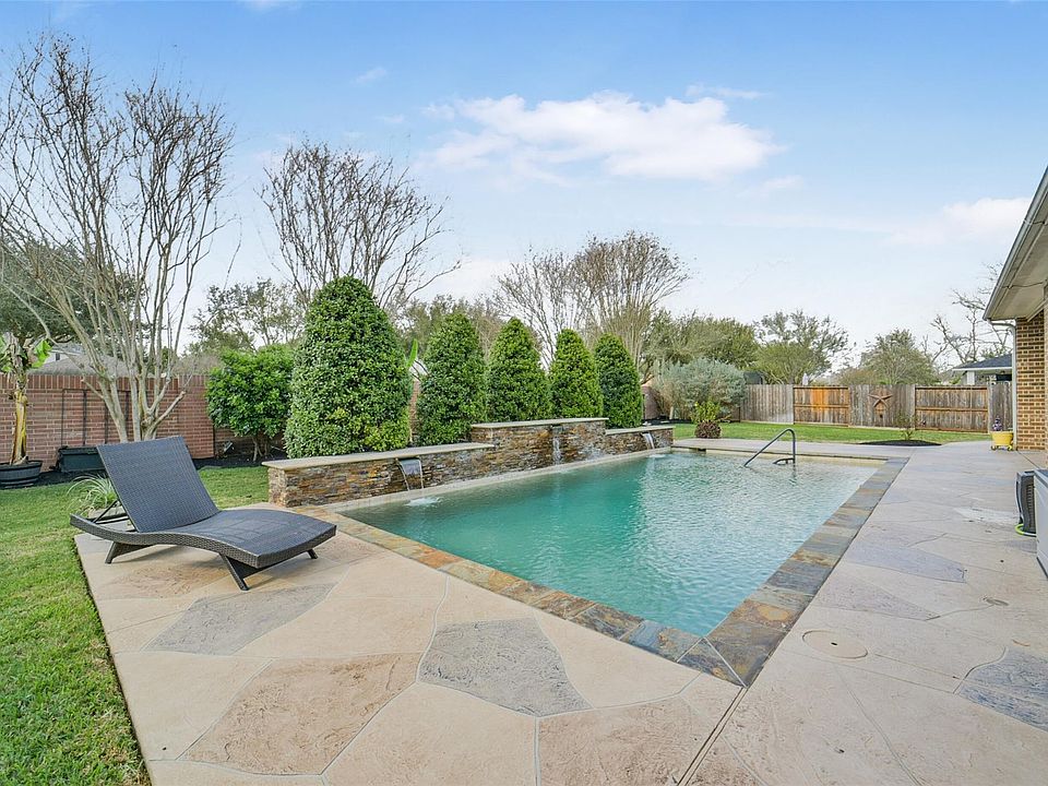 1st image of 21214 Redcrest Manor Dr