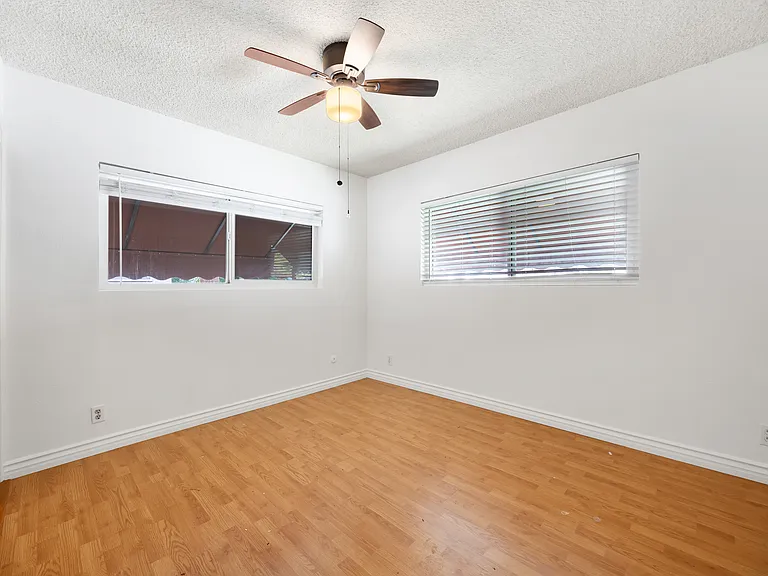 101 Hampden Ter — Photo 10
