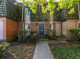 3322 Montavesta Rd, Lexington, KY 40502