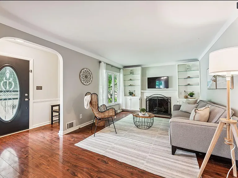 1754 Oakland Park Ave — Photo 15