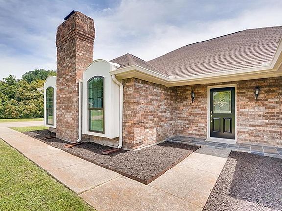 4th image of 808 Winding Creek Trl