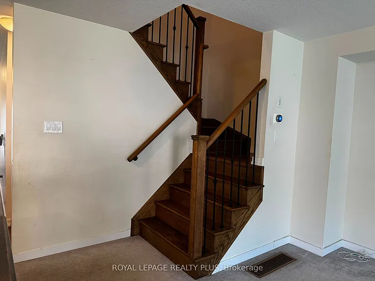 4 Prestwick St — Photo 10