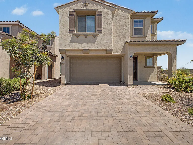 17558 W Luke Ave — Photo 5