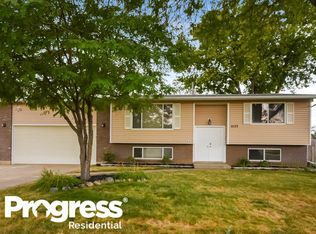 2113 N 1300 W, Clinton, UT 84015