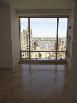 Rented by Realty Group International | media 20