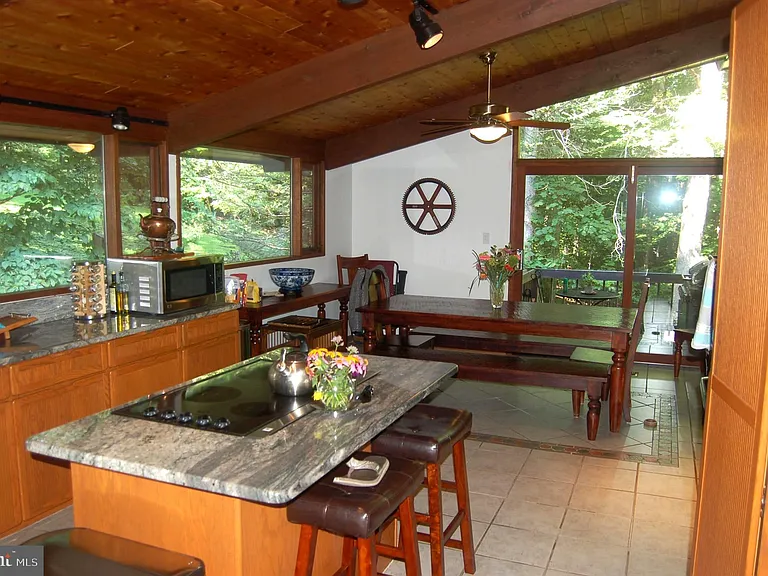 9728 Swift Creek Ct — Photo 29