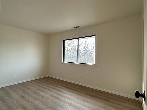 5th image of 7025 Fillmore Dr