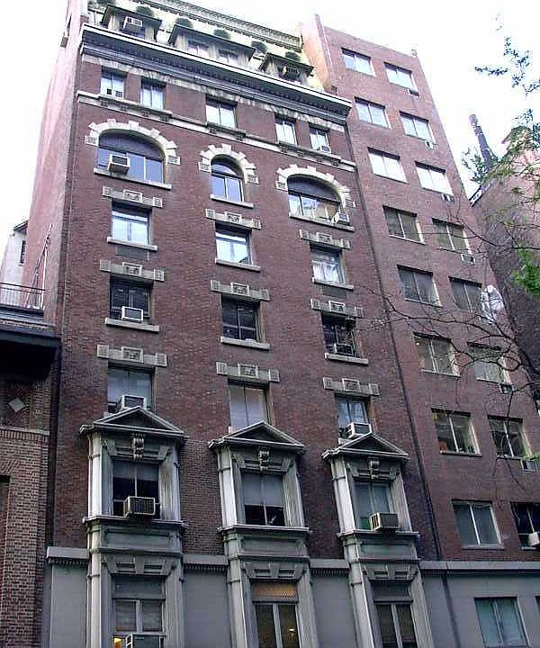 1st image of 61 E 77th St #910D