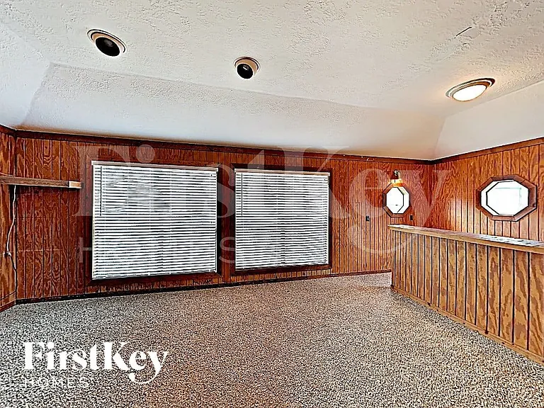 7451 Tunbury Ln — Photo 13