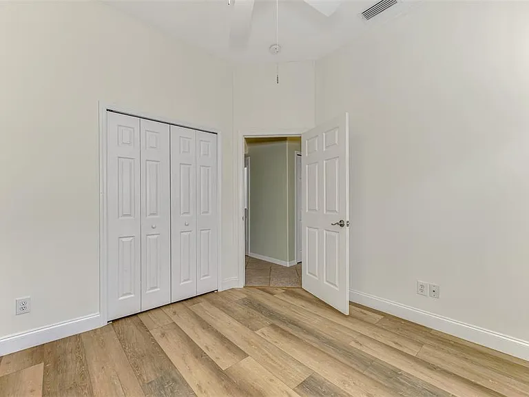 5271 Highbury Cir — Photo 34