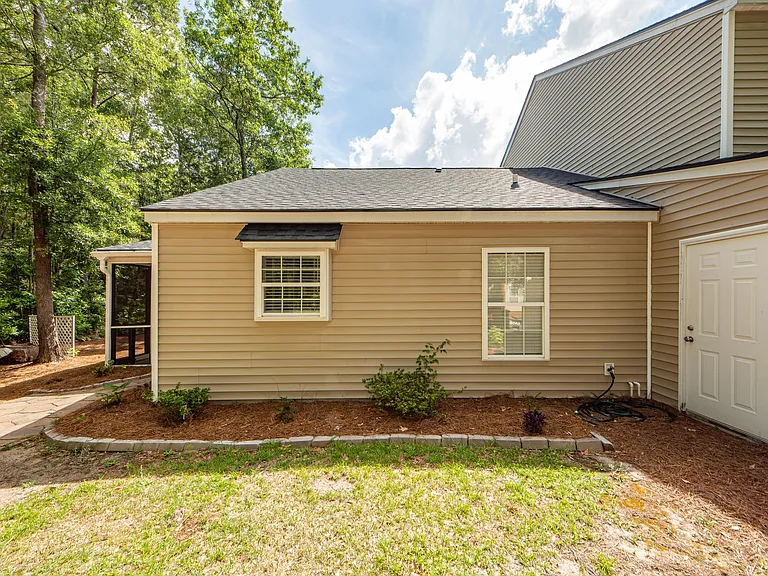 1005 Summerhaven Pl #F — Photo 34