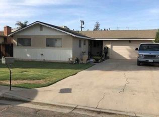 9412 Greenacres Dr, Bakersfield, CA 93312