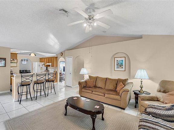 3rd image of 838 Blanc Ct
