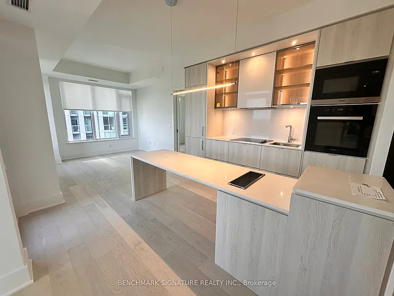 11 Yorkville Ave #3604 — Photo 1
