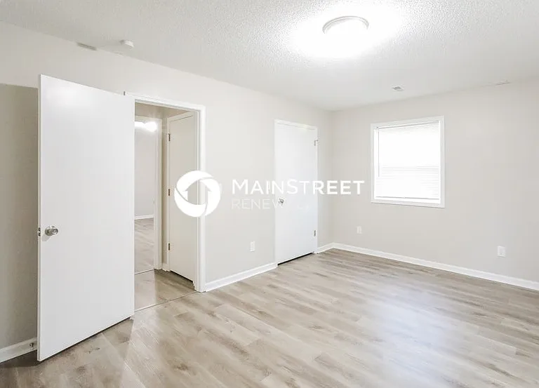 400 Holtz St — Photo 8
