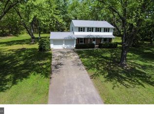 18 Forsythia Ln, Pilesgrove, NJ 08098