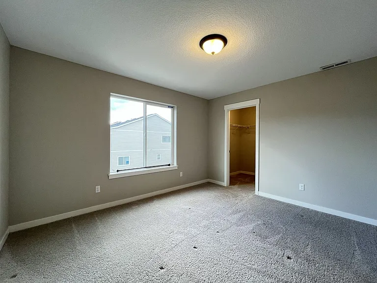 1066 S 29th Blvd — Photo 37
