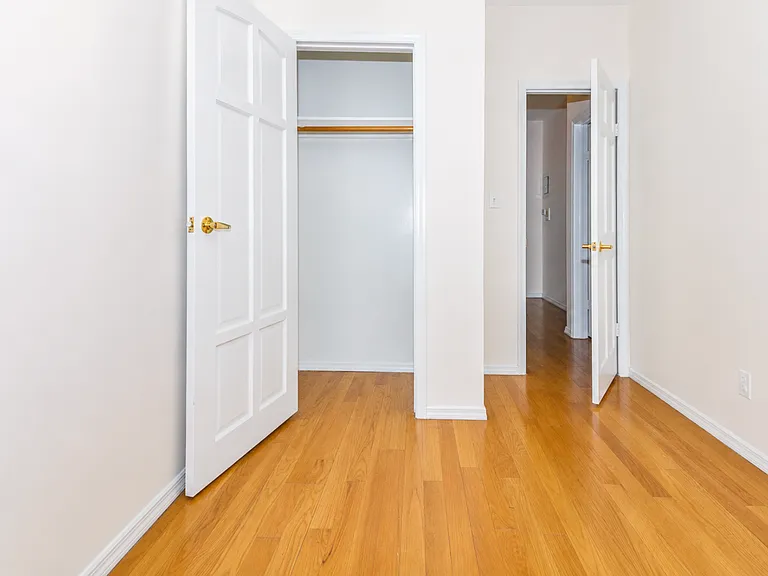 673 Lafayette Ave #2 — Photo 9