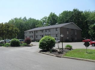 273 Maplewood Dr APT 304, Cortland, OH