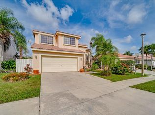 1346 SW 180th Ave, Pembroke Pines, FL 33029