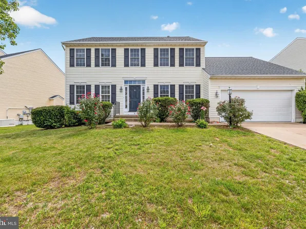 33 Wild Rose Dr, Fredericksburg, VA 22406