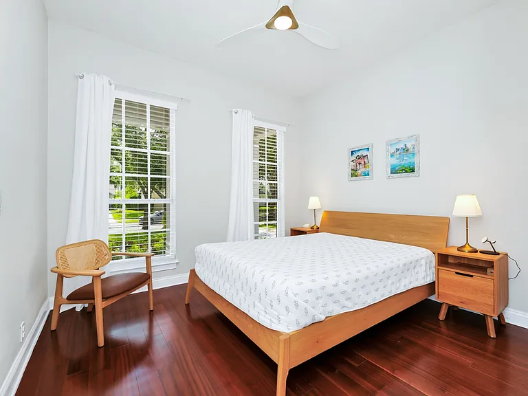 Guest bedroom