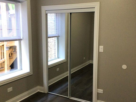 3rd image of 4917 N Saint Louis Ave #2