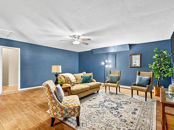 2nd image of 1027 Graystone Dr #18126263