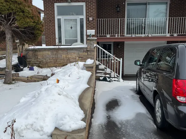 65 Hildenboro Sq #Basement, Toronto, ON M1W 1Y2