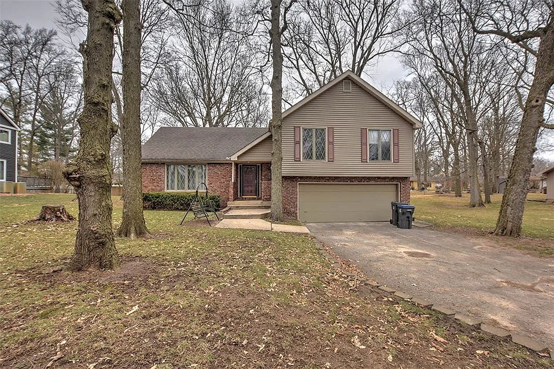 750 Apache Dr photo 1