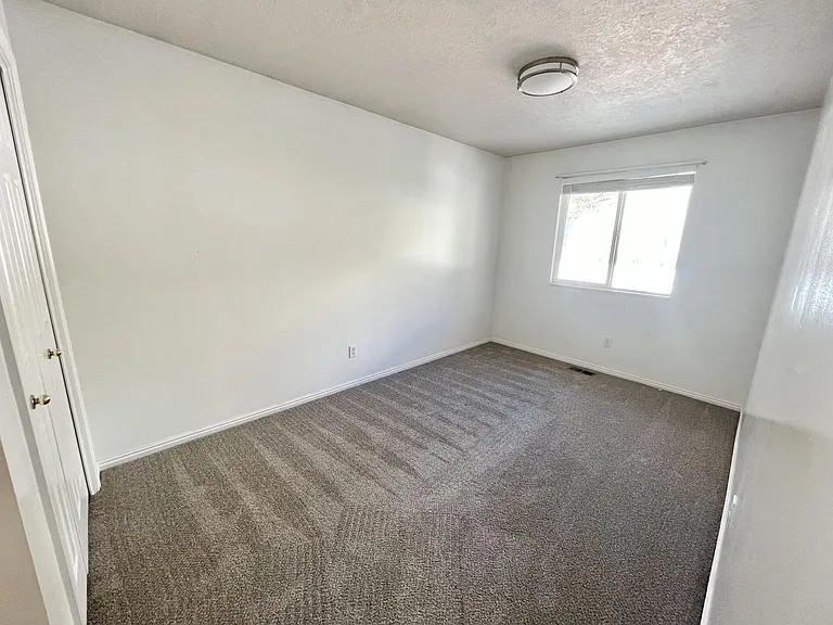 1201 E Parkstone Dr — Photo 21