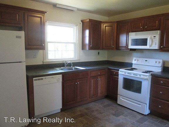 2nd image of 4720 Holbrook Dr