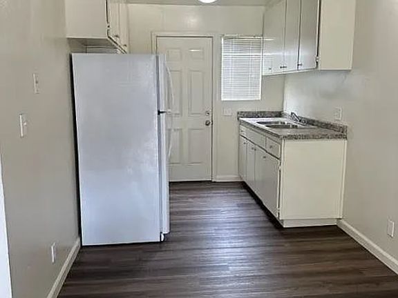 Actual countertops are different than in this picture