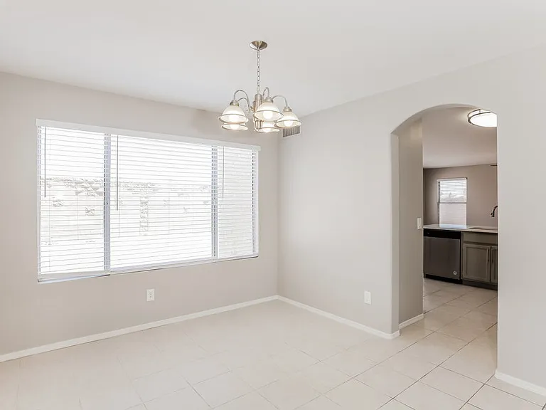 18400 N 83rd Dr — Photo 5