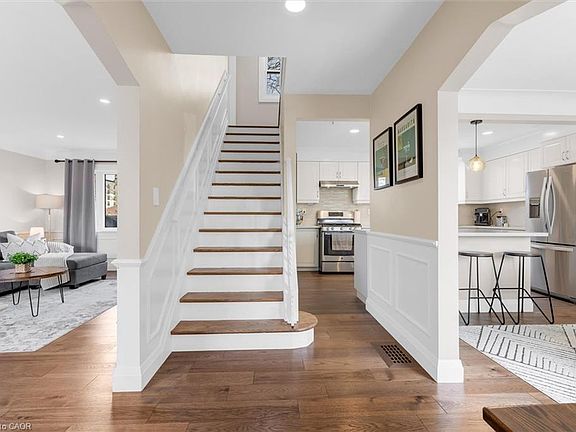 4th image of 74 Glenview Dr